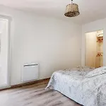 4 Bedroom Amazing Home In Bezinghem * Bezinghem