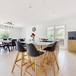 4 Bedroom Amazing Home In Bezinghem Tatil Evi Bezinghem