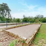 Tatil Evi 4 Bedroom Amazing Home In Bezinghem Bezinghem