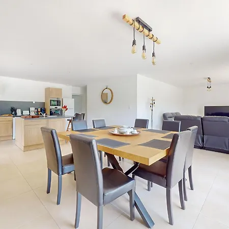 Tatil Evi 4 Bedroom Amazing Home In Bezinghem