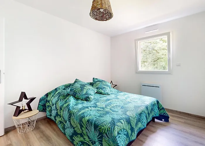 4 Bedroom Gorgeous In Ferienhaus