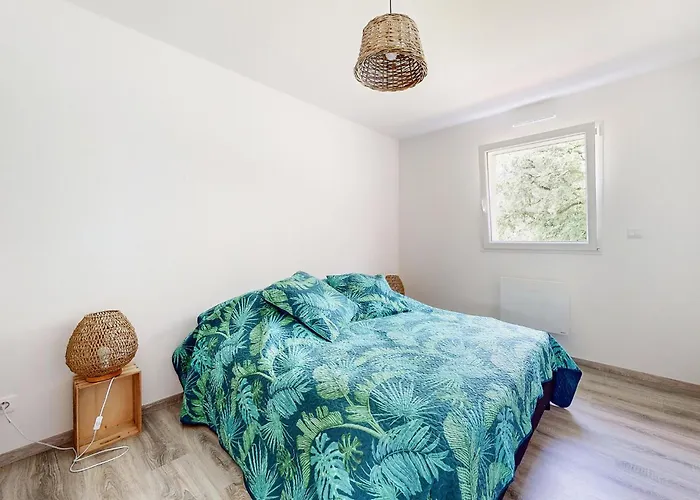 Ferienhaus 4 Bedroom Gorgeous In Bezinghem