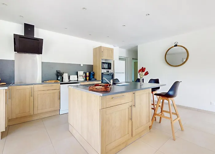 4 Bedroom Gorgeous In